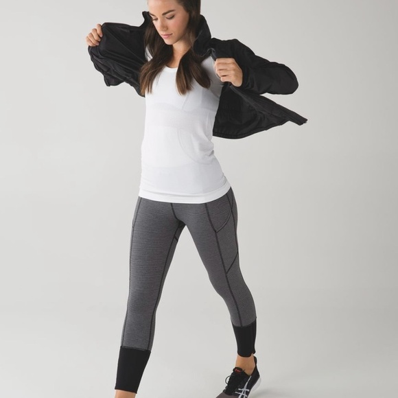 Lululemon Rebel Runner Crop Mini Pop Stripe Heathered Slate Black Size 8 - Picture 1 of 16